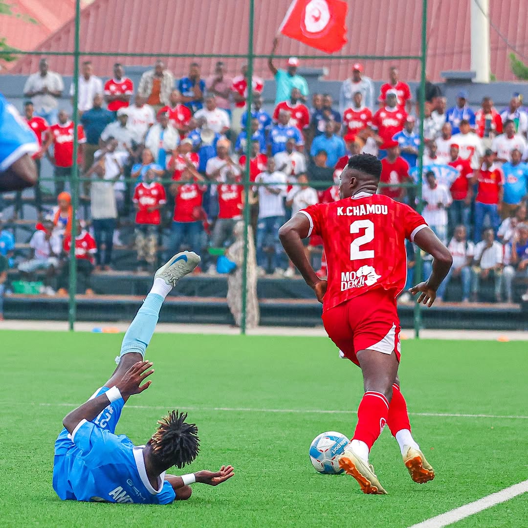 Simba SC Yampongeza Chamou Karaboue Katika Birthday Yake