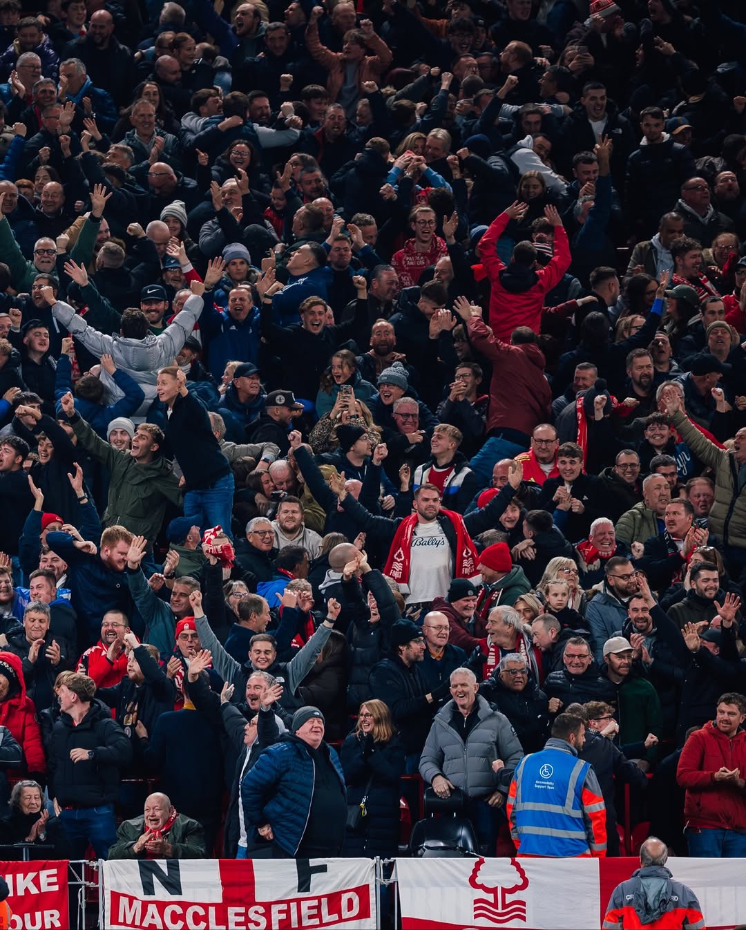 Nottingham Forest Yaiburuza Liverpool 3–0