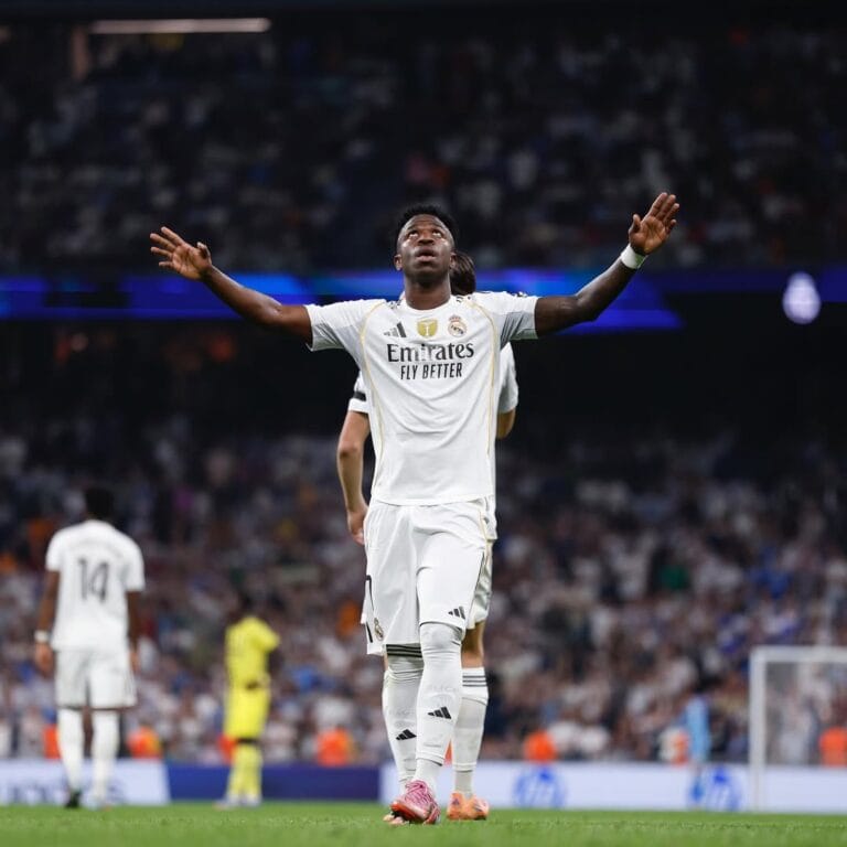 Vinicius Jr Akataa Kuongeza Saini