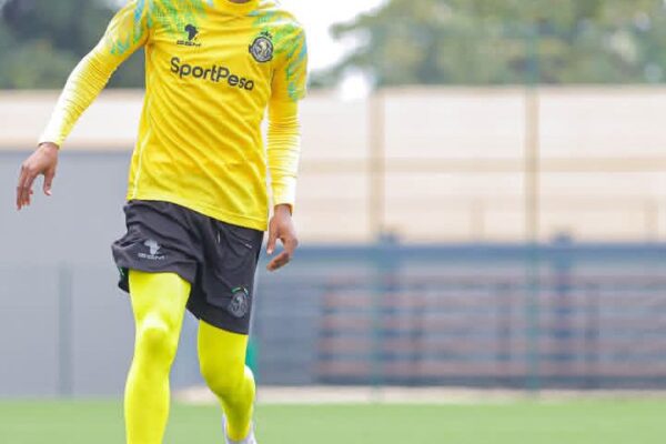 Mashabiki wa Yanga Wawatania AS FAR Rabat