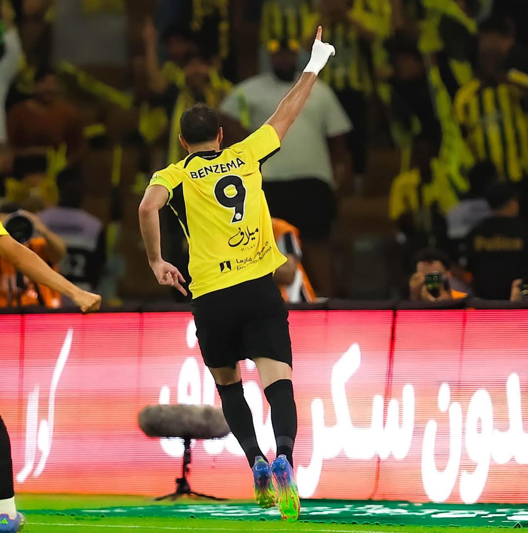 Benzema Aonyesha Nia ya Kurudi Real Madrid