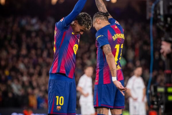 Barcelona Yaifunga Osasuna 2-0